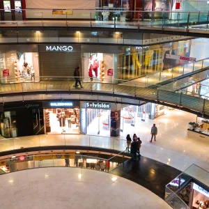 Benefits of Purchasing Commercial Properties 11
