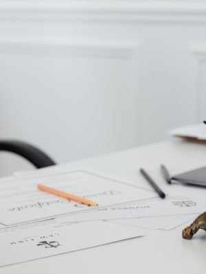 commercial law, commercial lawyers, solicitor, legal career, legal practice, law firm, commercial sector, legal services, legal profession, salary in law