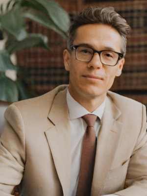 commercial solicitors, business law, UK legal services, corporate law, legal advice, business contracts, Astle Paterson, commercial litigation, corporate governance, business legal support